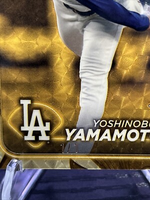 2024 Topps Chrome Gilded Yoshinobu Yamamoto 1/1 Superfractor