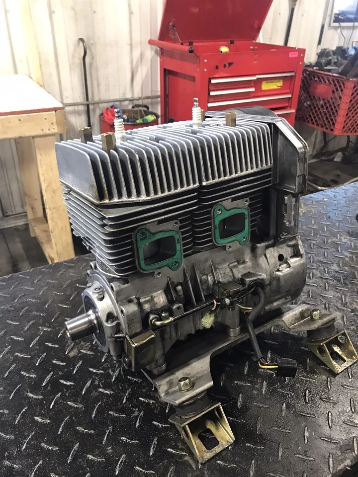 Motor de moto de nieve 99 Ski-Doo Formula S 380 Foto 4 de 4