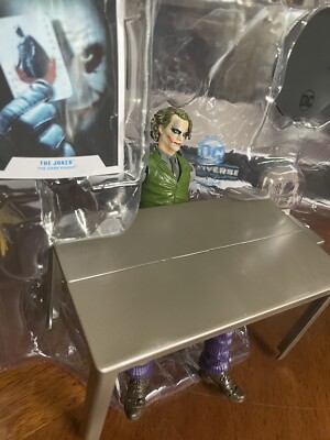 DC Multiverse THE JOKER インタロゲーションルーム s-l400.jpg