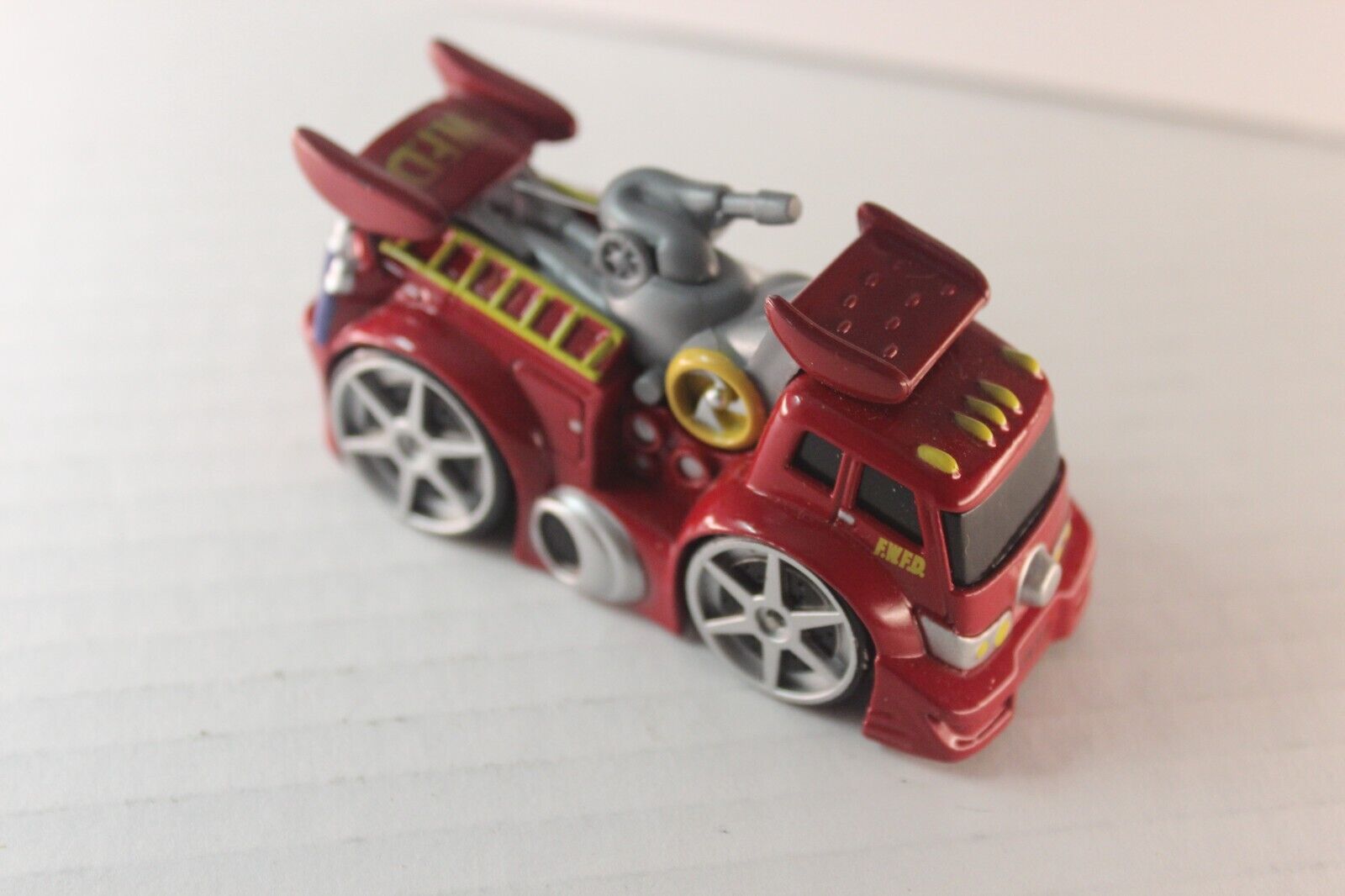 Picture 2 of 5