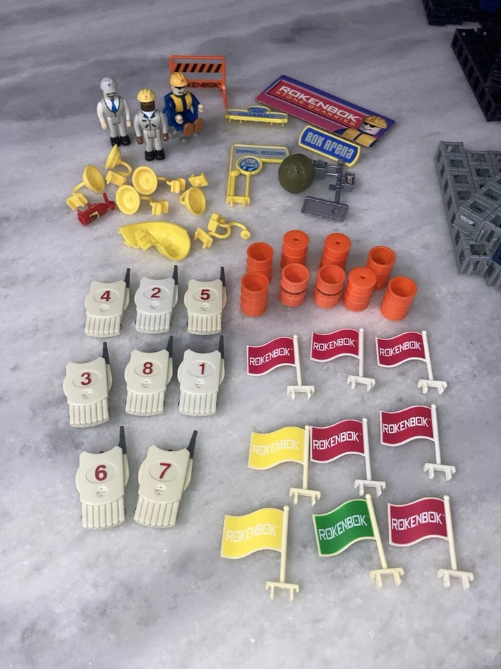 Gran Lote de Personas Rokenbok, Bolas, Bloques de Construcción, Toneladas de Piezas de Construcción Foto 2 de 4