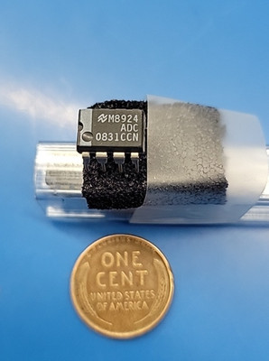 ADC0831CCN ANALOG TO DIGITAL CONVERTER 8-BIT SERIAL  (1PC) DIP THRU HOLE 8 PIN