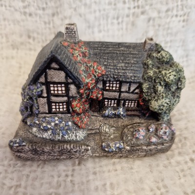 Vintage Liz Carole Nostalgie Cottage Collection. Hergestellt & handbemalt in Lancashire