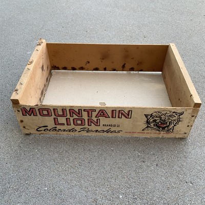Very Rare Mountain Lion Peaches Vintage Fruit Crate Label Box Art Farm Ad
