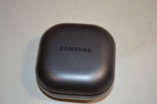 OEM Samsung Buds SM R177-Charging Case w/Right Earbud Left Earbud is missing 