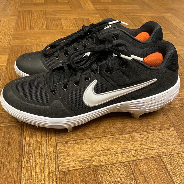 finish line nike sneakers