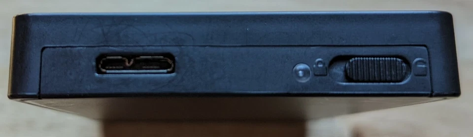 Inateck USB 3.0 External Hard Drive Enclosure For 2.5" SATA HDD/SSD Support UASP - Image 2 of 2