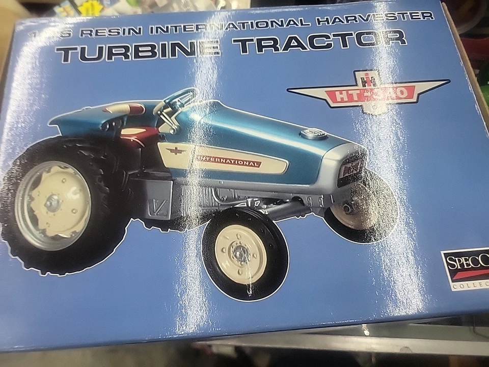1/16  International Harvester HT-340 Turbine Tractor Resin by SpecCast Never  Op - Image 4 of 4