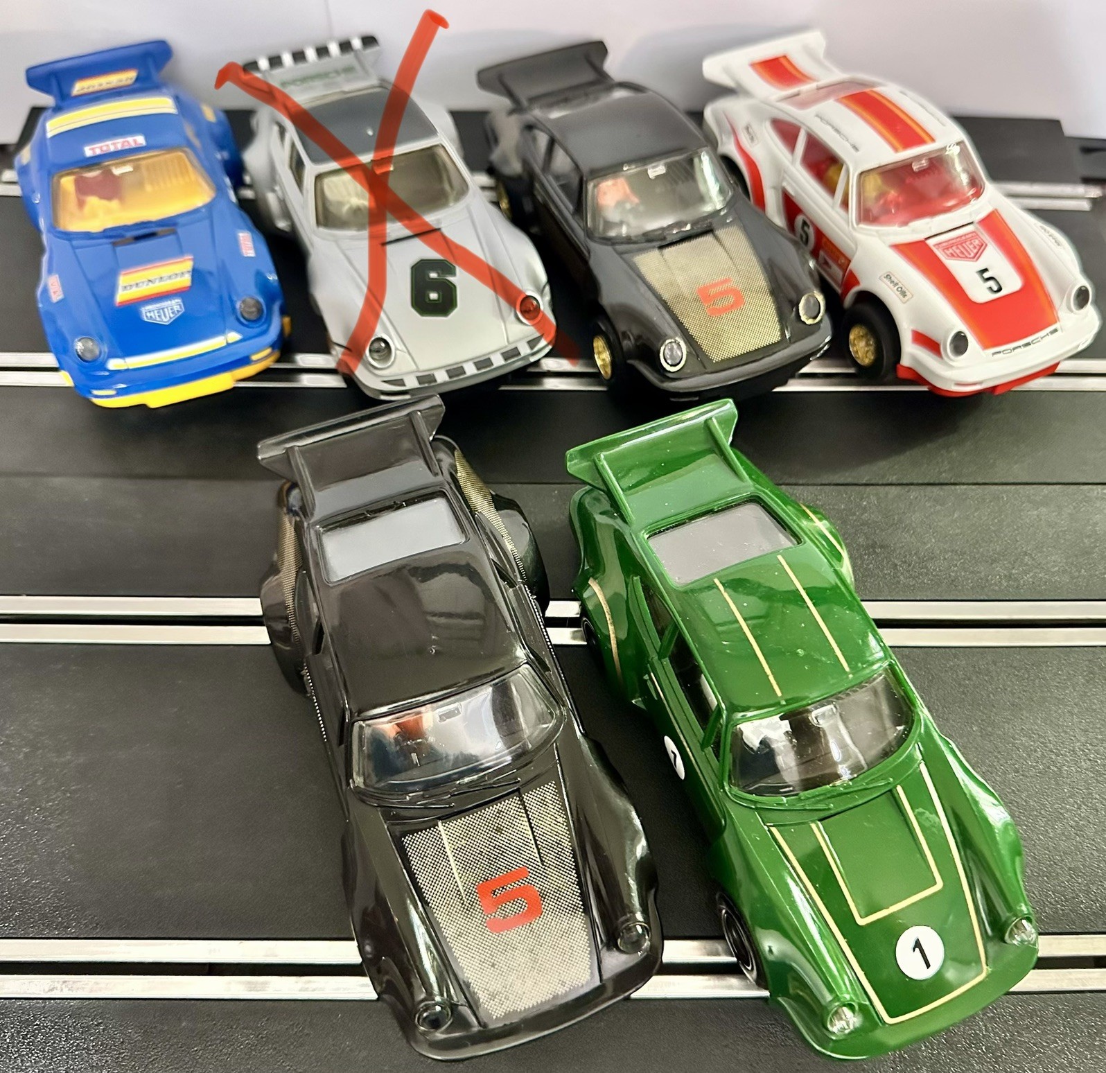Scalextric Porsche 911 Carrera RSR 3.0 – Jeans Wally’s – Échelle 1:32, Blue, Classique GT