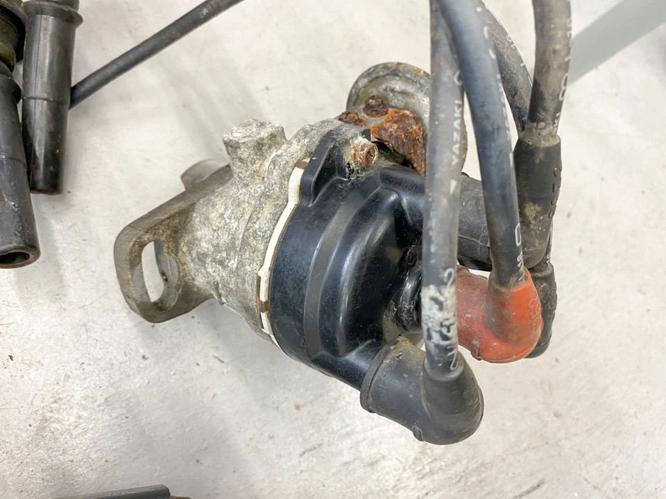 MITUBISHI Minicab U42T Ignition Coil Distributor Parts - Image 3 of 4