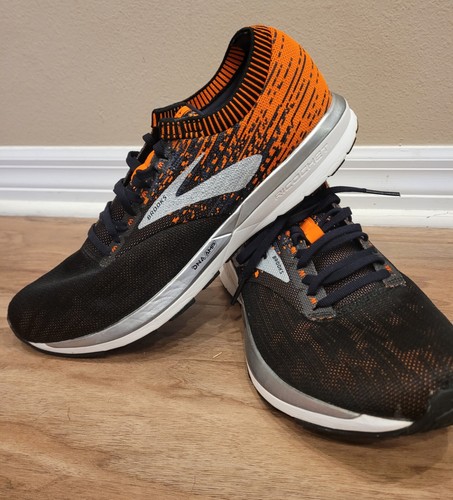 brooks ricochet orange