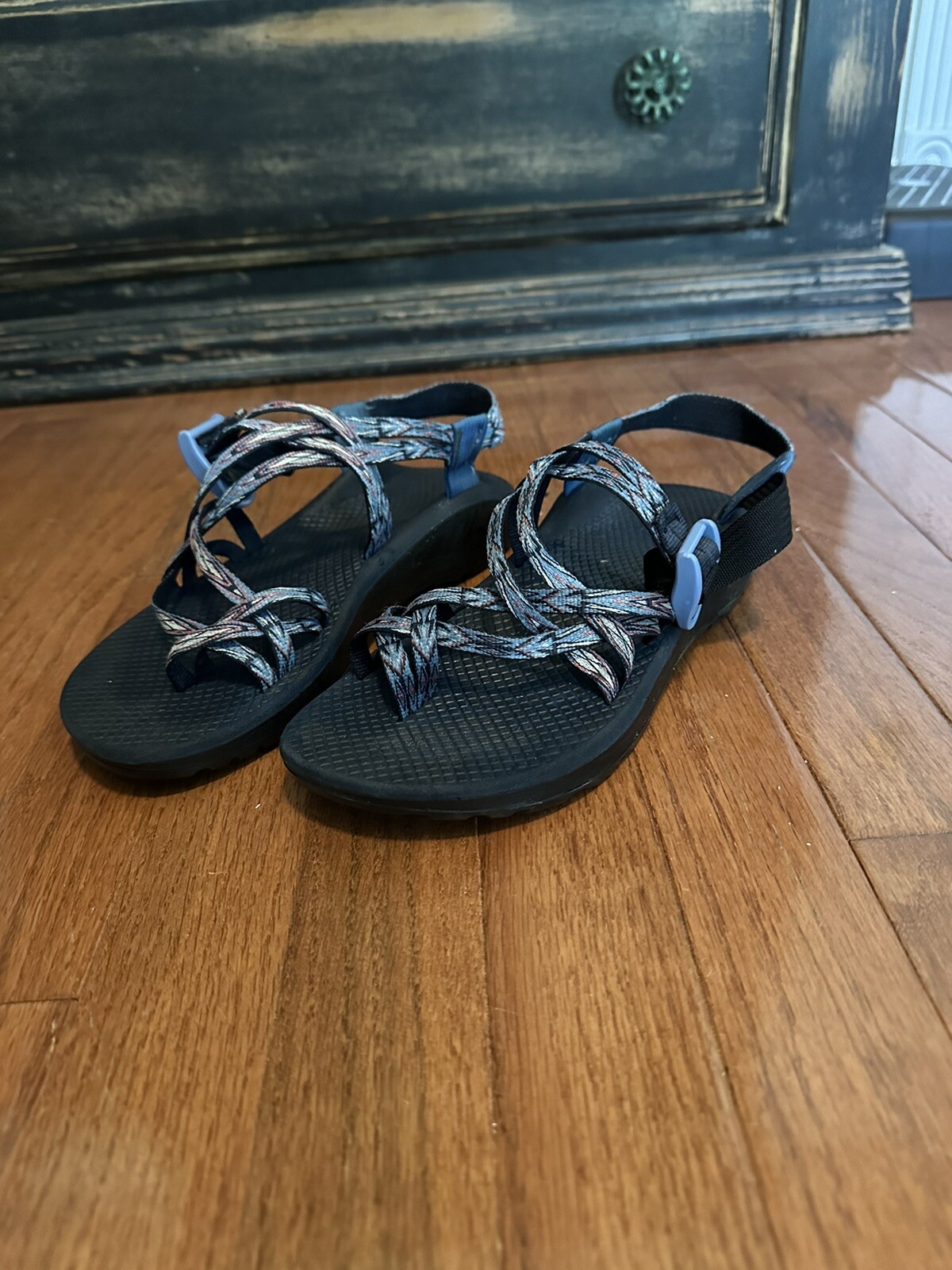 LOTTO Chaco Z Cloud X2 donna taglia 9. Un sacco di vestiti lasciati. Buoni battistrada.