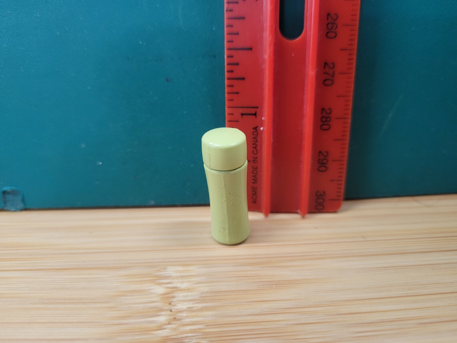 RC 1/10 1/12 Scale Mini Green Thermos Water Bottle Rock Crawler Truck Accessory