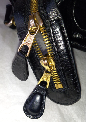 BALENCIAGA CITY BAG BLACK LEATHER & GOLD STUDS / BUCKLES BALENCIAGA CITY BAG BLACK LEATHER & GOLD STUDS / BUCKLES