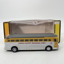 Vintage MTH RailKing O Gauge Union Pacific Diecast Bus Omaha 1:48 Yellow