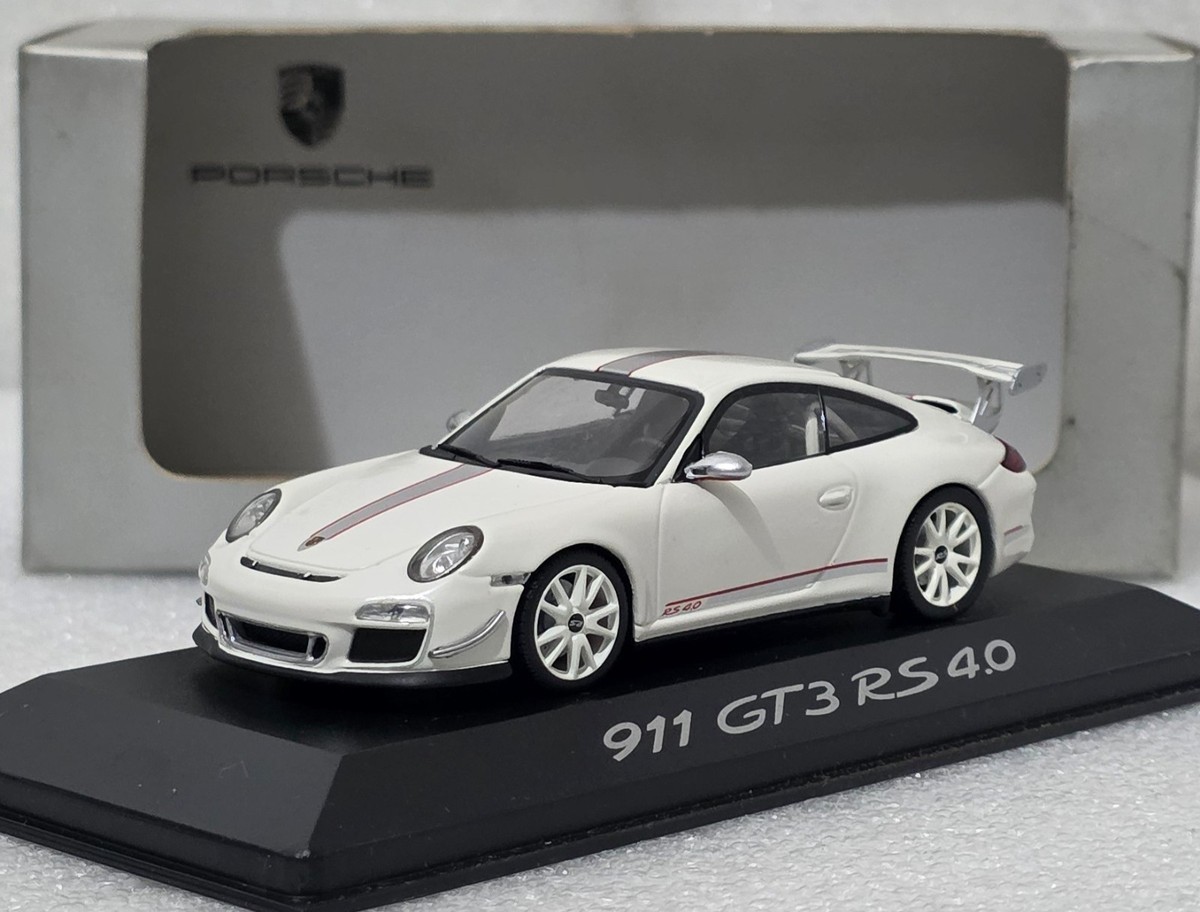 Maquette De Voiture Minichamps Porsche 911 (991) GT3 Blanche 2012 - Échelle 1:43 - Réf. 410062026