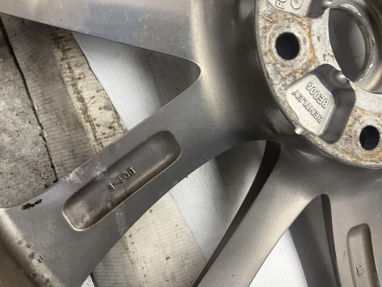 Bentley Continental GT 2018-2024 Rear Wheel P/N 210254273