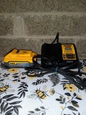 DEWALT DCBP520 PowerStack 5.0 Ah Battery & Charger Starter Kit 20 Volt 20V MAX