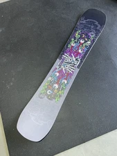 Never Summer Llama Snowboard 157X (wide)
