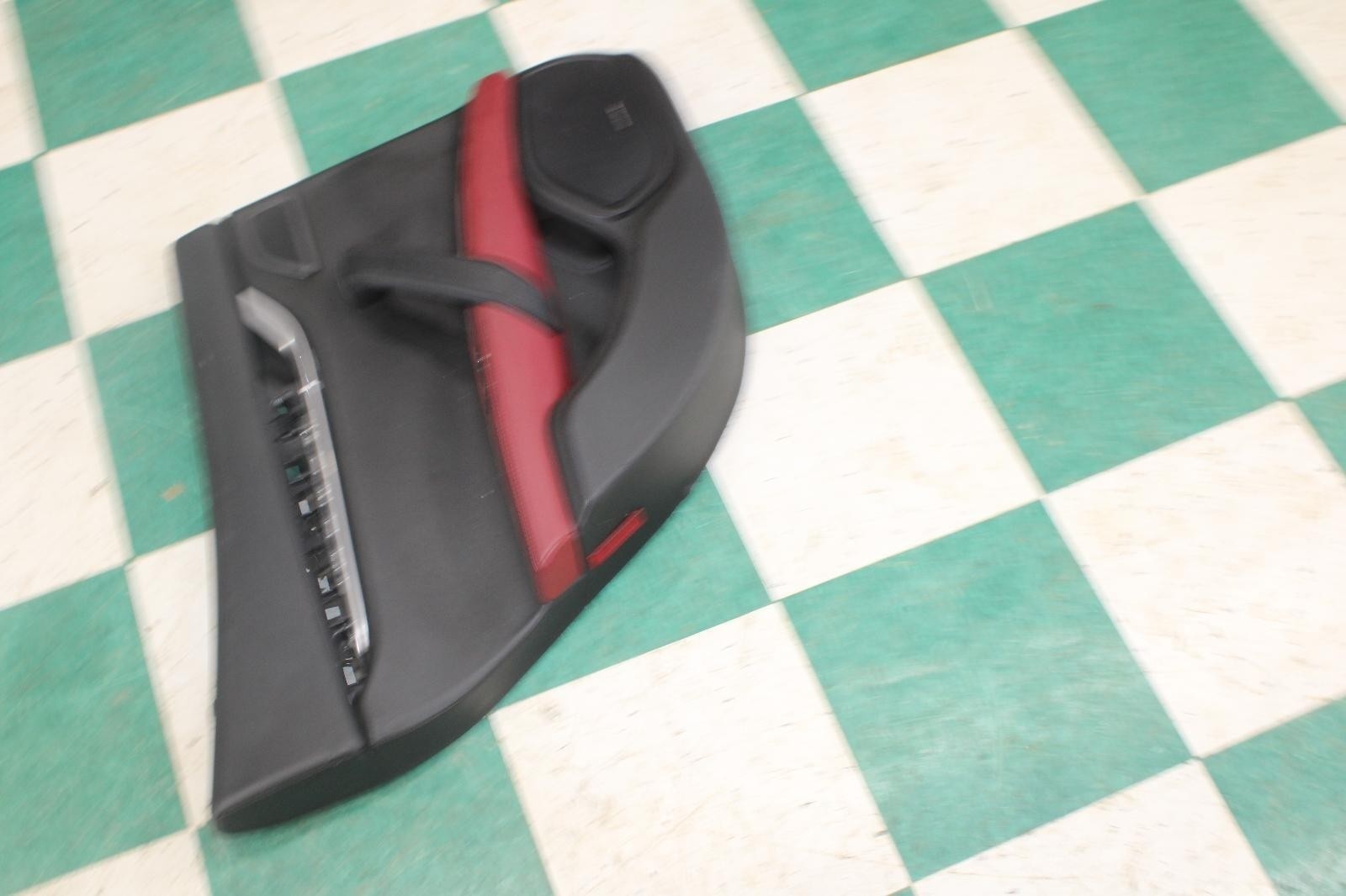Maserati Ghibli 2014-2017 REAR+LEFT Door panel