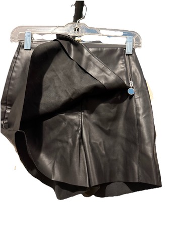 ZARA Black Faux Leather Athletic Skort Zip Closure Size S Short Solid - Picture 4 of 5