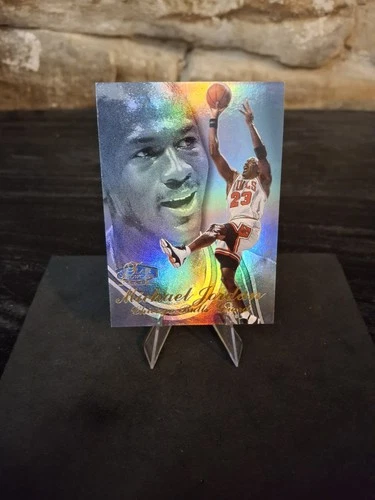 1997-98 Fleer Flair Showcase Michael Jordan Row 3 #1 Bulls Insert Card NM-MT