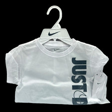 Nike Just Do It' T-Shirt  Shorts Outfit Set Size 4-7 White  Gray