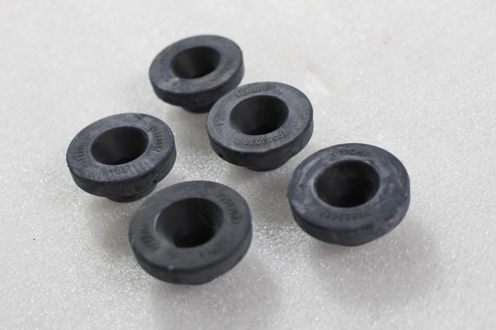 Maserati Ghibli, Bushing Mounts x5, Used, P/N 670005249