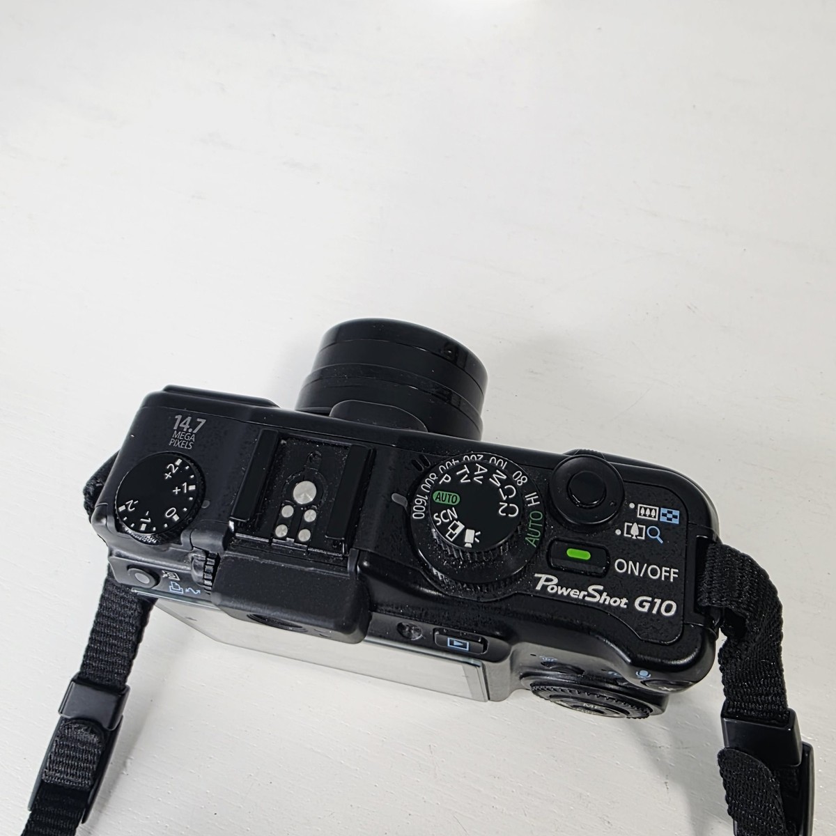 Canon PowerShot G10 14.7MP CCD Camera w/ Battery Charger SD Card