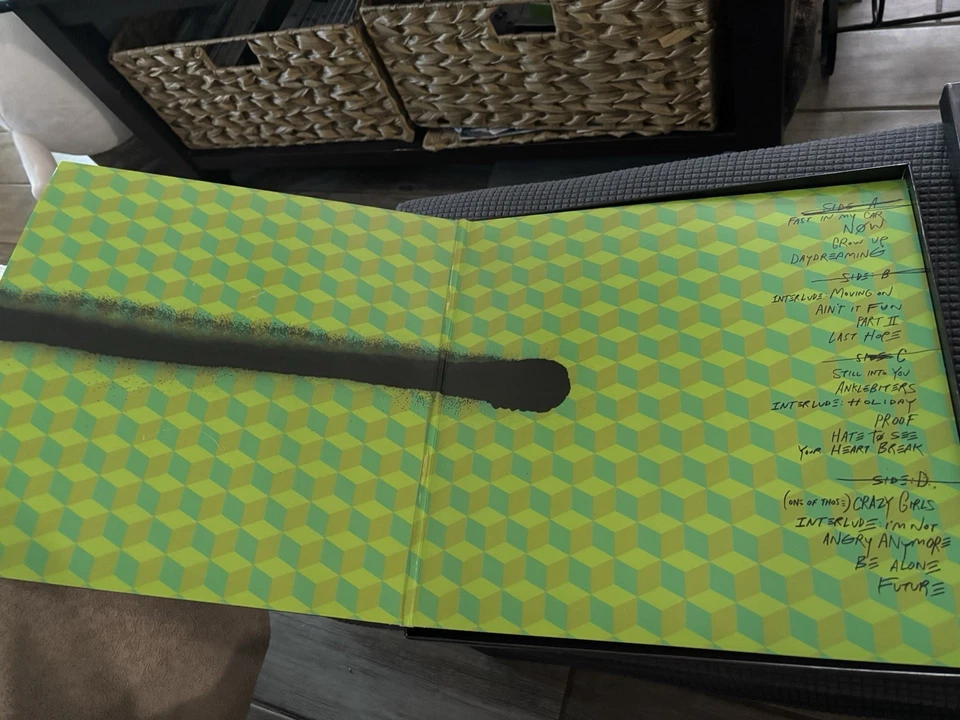 Paramore Self Titled 2013 Website Exclusive Vinyl Deluxe Edition - Image 4 of 4