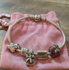 Bracciale PANDORA in argento, 5 charms, a tema natalizio. Presente, calza 19 In