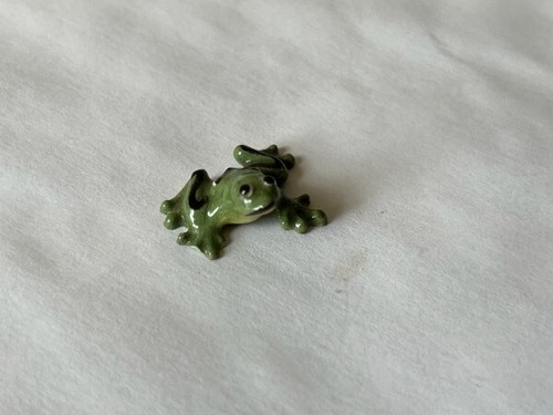 Vintage Hagen Renaker Pottery Miniature Green Frog Ceramic Figurine 0 