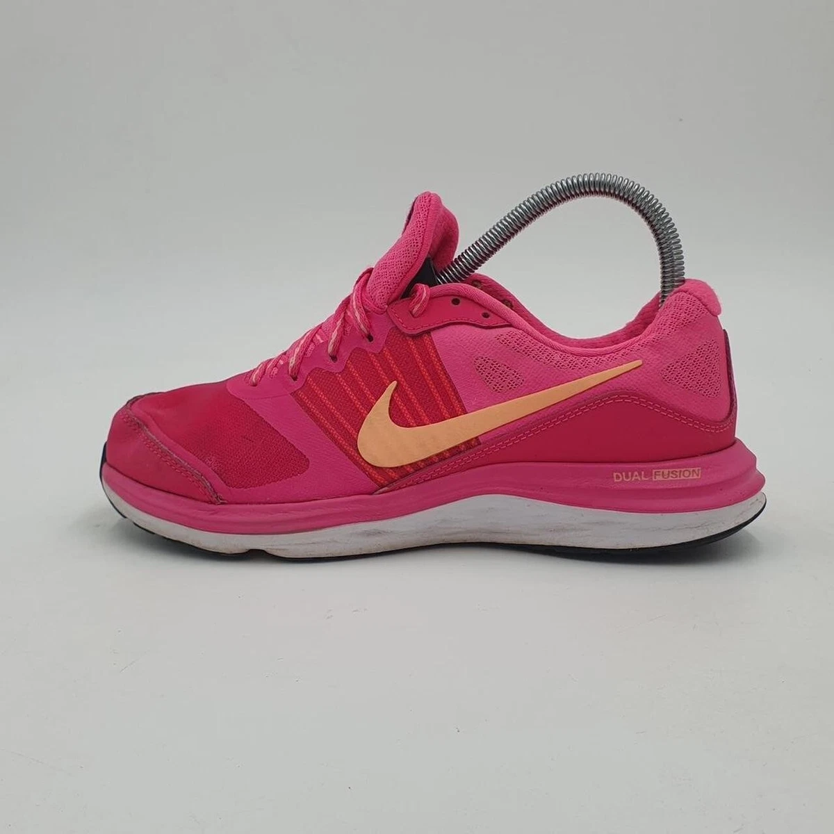 Nike dual hotsell fusion ladies trainers