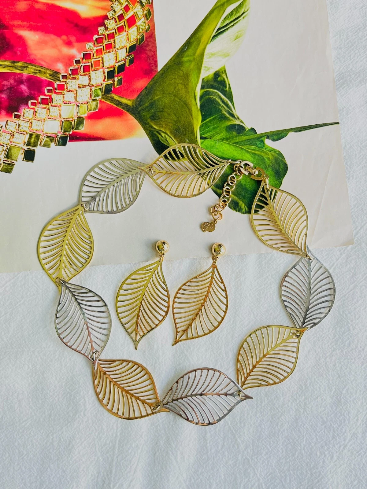 Collier boucles d'oreilles Christian Dior vintage ajouré feuille d'argent doré exquis