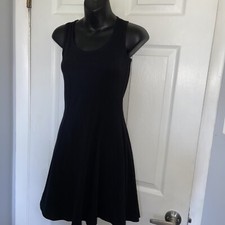 Boohoo NWT black fit and flare dress size 2