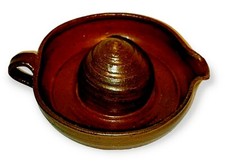 Vtg Ceramic ORANGE CITRUS JUICER    Brown    Hand Thrown Pottery    SIGNED