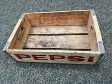 Pepsi Vintage Crate 1964 - Pepsi-Cola White Red 24 Bottles