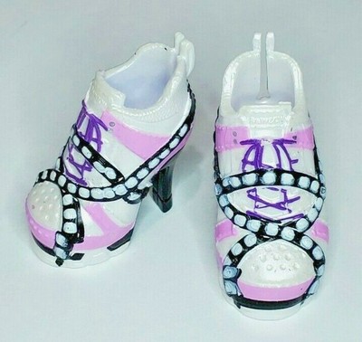 rainbow club willow shoes