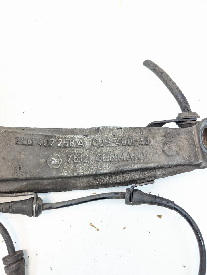 2007-2010 Audi Q7 Front Right Passenger Side Spindle Knuckle 7l0 407 258 Foto 3 de 4