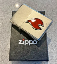 Genuine Brand New 2015 ZIPPO Lighter EPOXY RED FLAME Heavy Emblem Satin Chrome