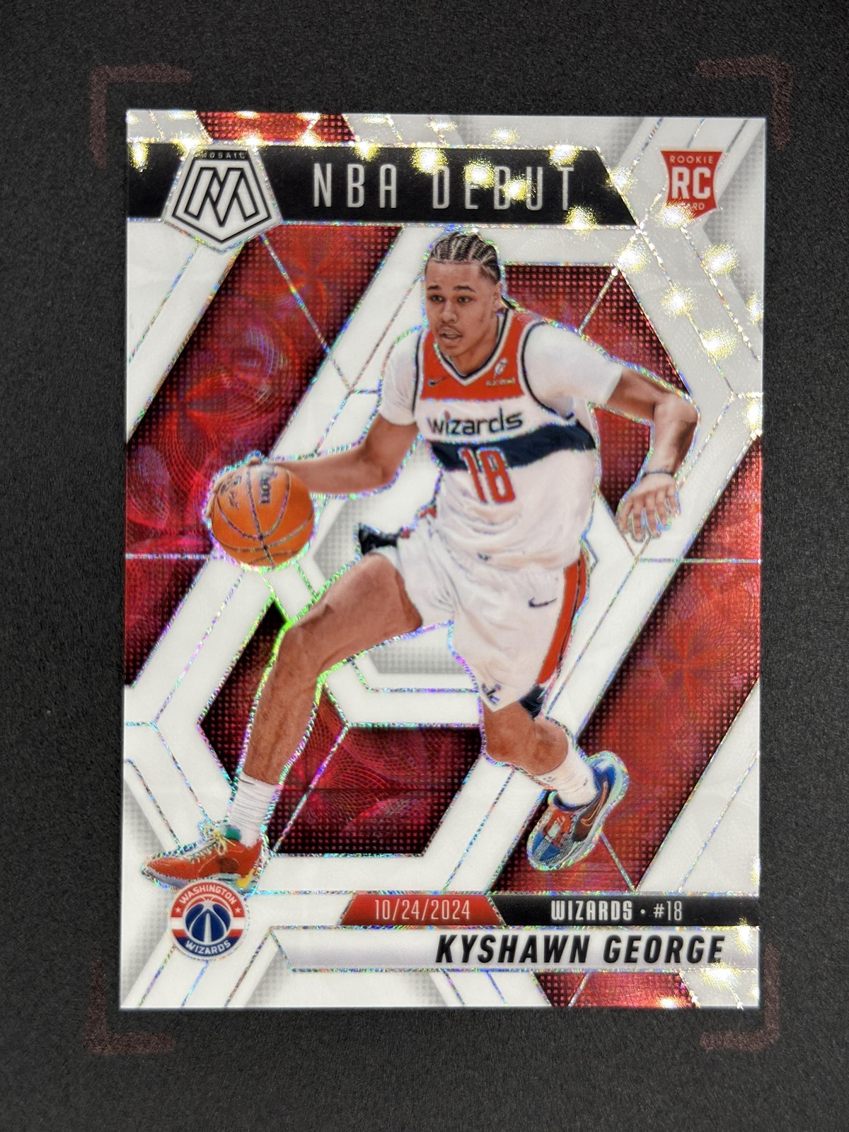 2024-25 Panini Mosaic Kyshawn George RC /25 International White #256 Wizards