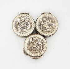 Ancienne boite à pilules miniature en argent 800 gravée trois compartiments