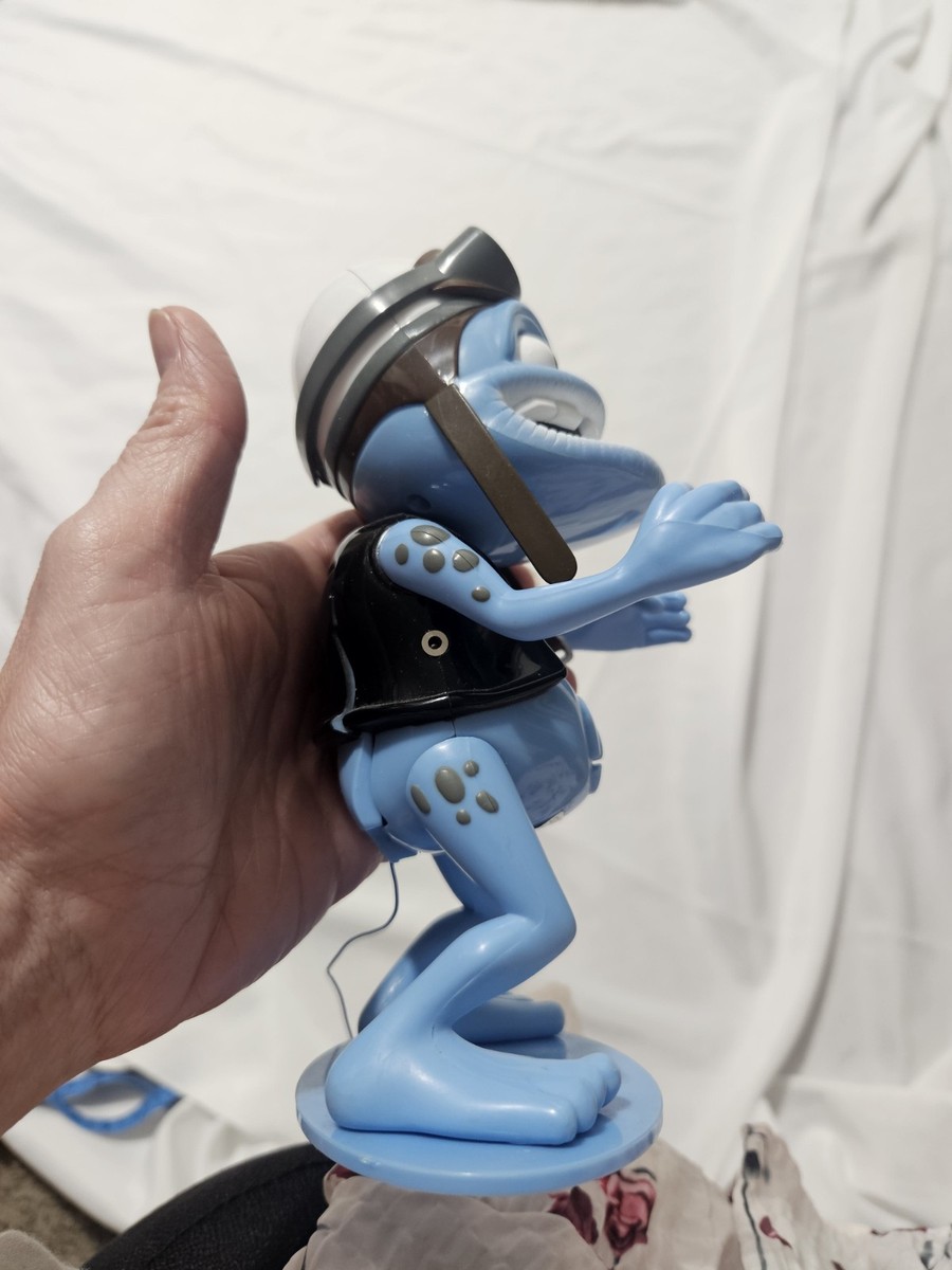CRAZY FROG BLUE DIGITAL FM RADIO W/STAND 2006 #85441 | eBay