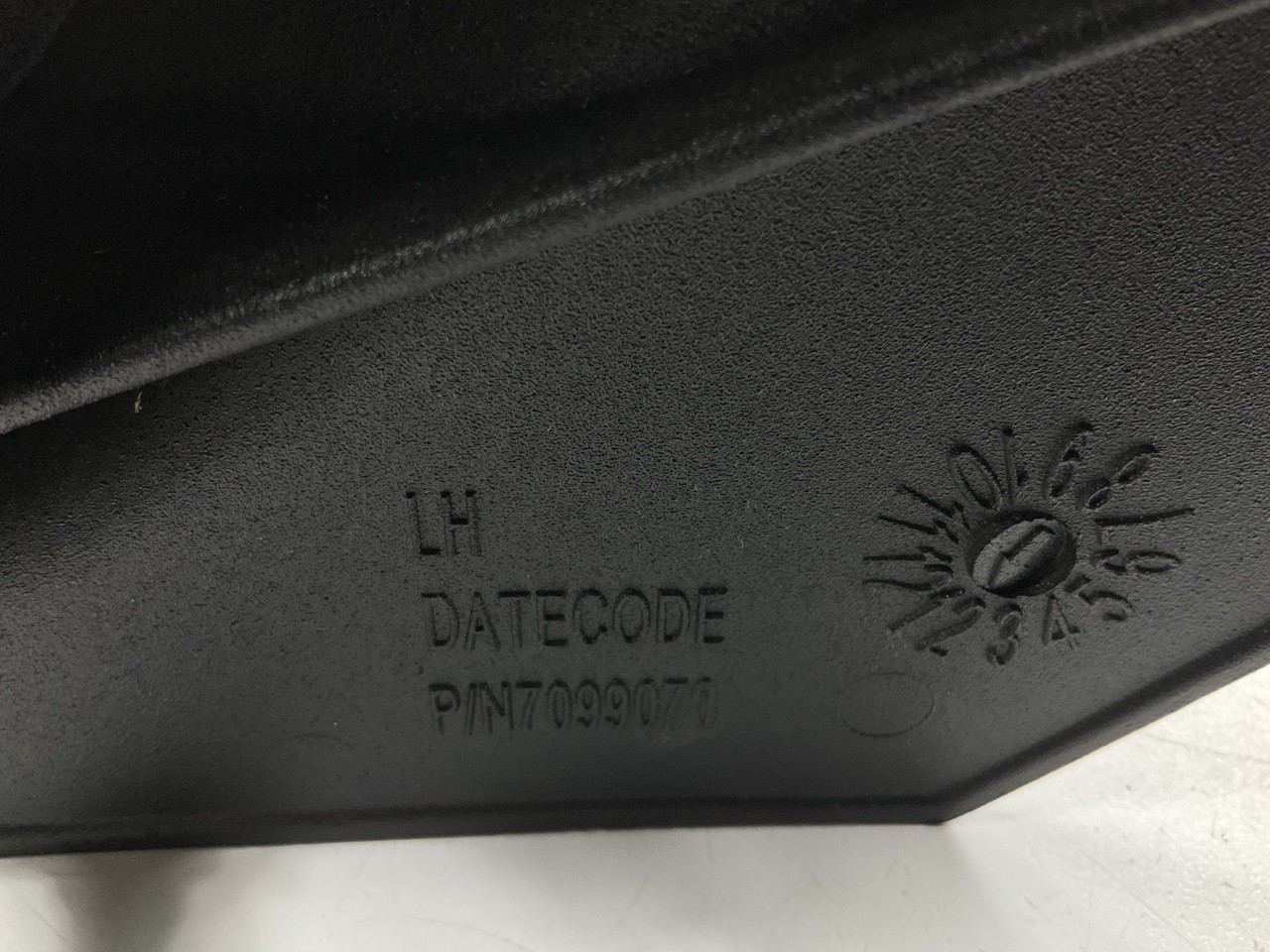 Velvac 714547 2020 Deluxe Left Side Manual Mirror - 1997+ Express & Savana 3500