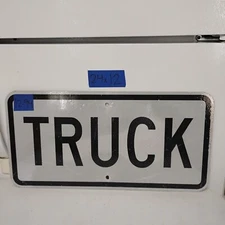 Street Road Traffic Sign (Truck) 12" X 24" Lot 12-94