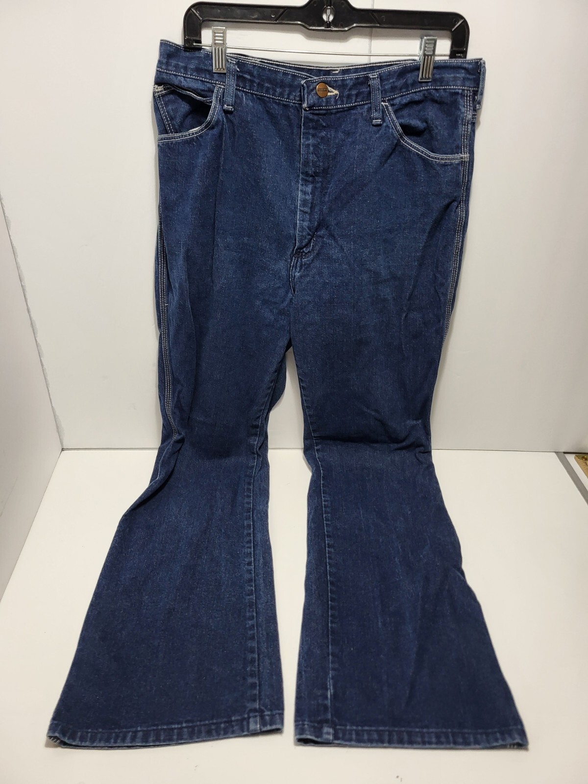 Vintage Maverick Denim Jeans Embroidered Pockets USA Dark De
