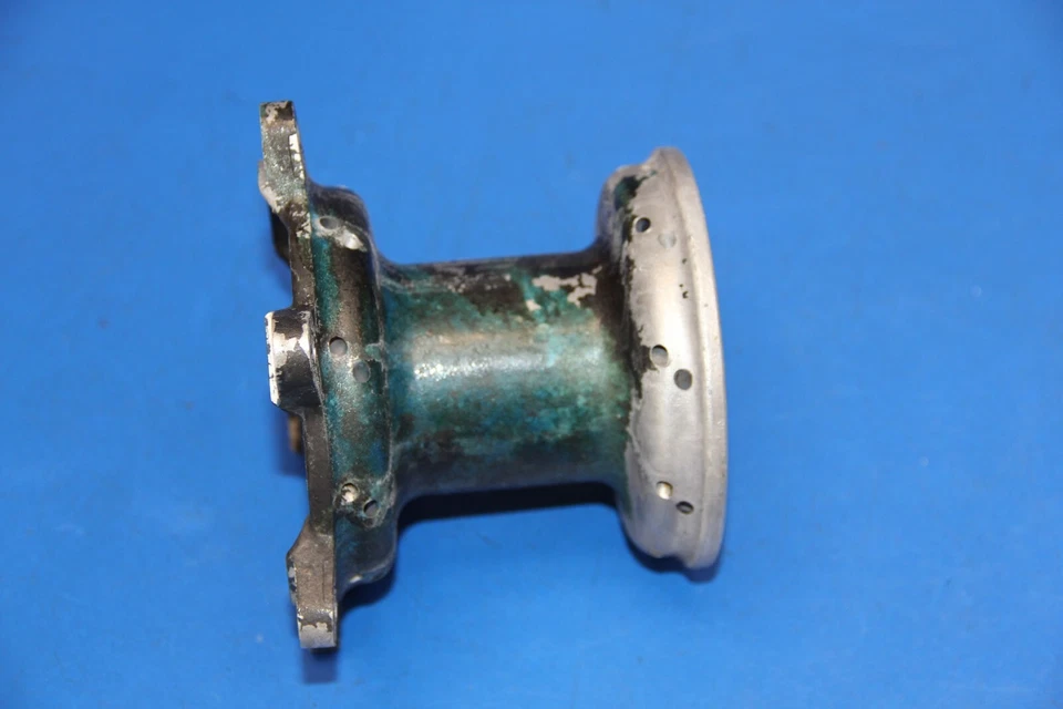 YZ450F YZ250F 2005 02-13 buje de rueda delantera portador de husillo central 5NY-25111-00-00 Foto 3 de 4