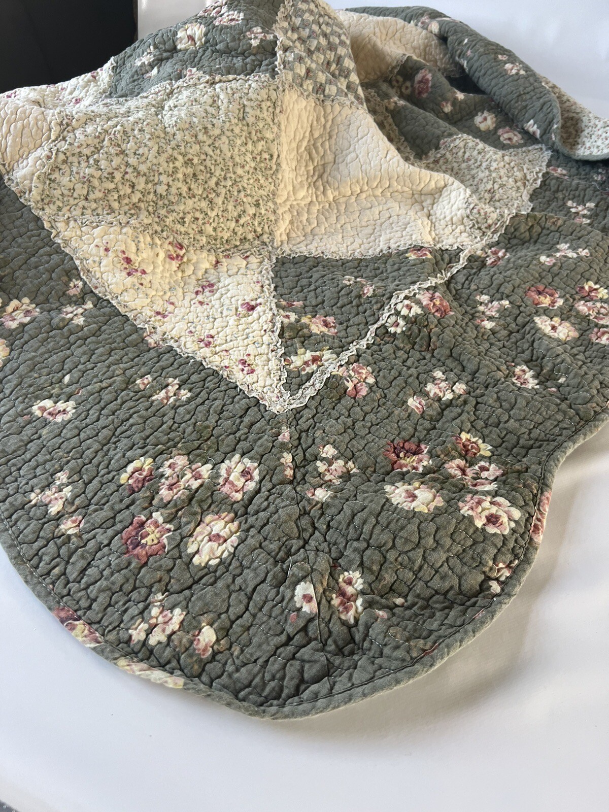 DUNELM PATCHWORK SCALLOPED DOUBLE BEDSPREAD THROW eBay