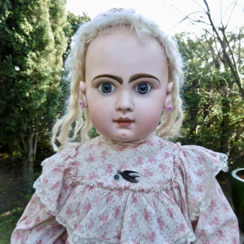 Poupées anciennes Jumeau en bisque