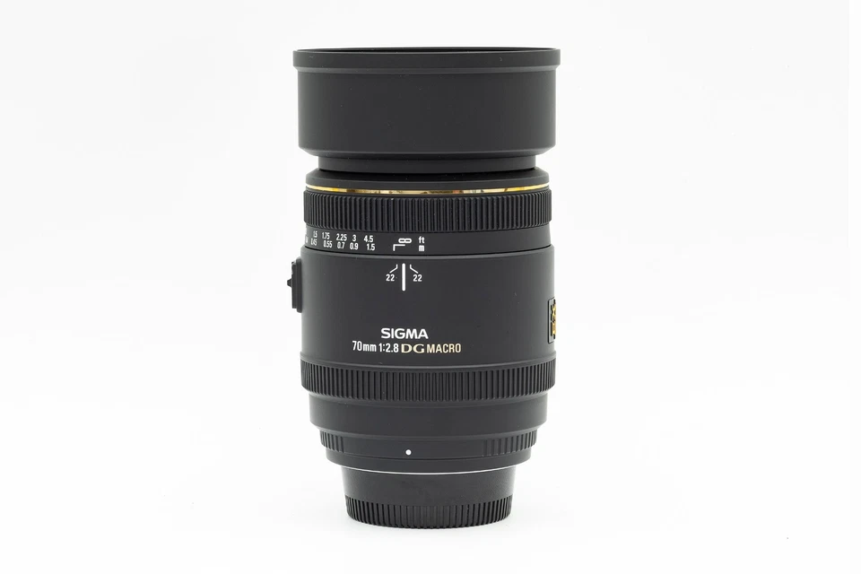 Sigma EX 70mm F2.8 DG Macro HSM Makro Objektiv Maßstab 1:1 für Nikon F - Bild 1 von 4